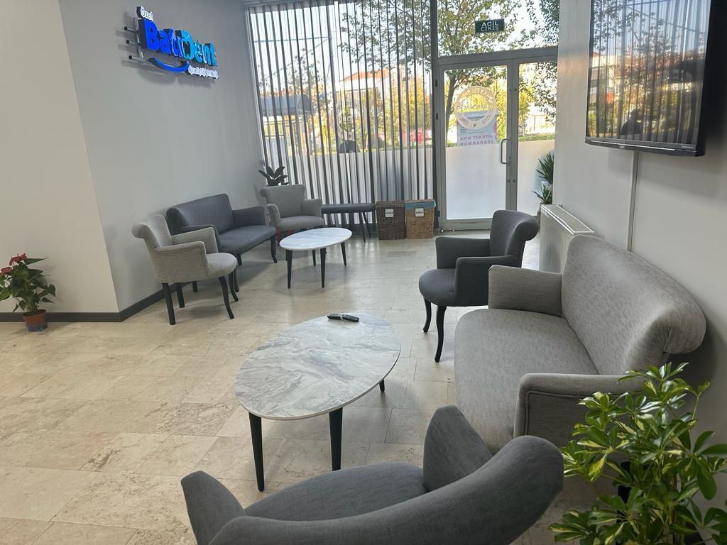 Batı Diş Polikliniği Klinik Görseli